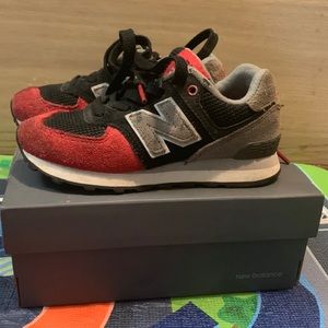 💯Authentic New Balance Little Kid Sneakers. GUC